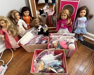 2008 American Girl Dolls and clothing
