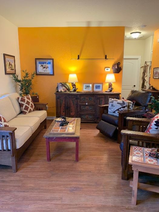 Golden Girls Estate Sale in Kerrville, TX starts on 9/9/2022