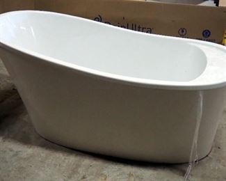 MAAX Ariosa 6636 Fiberglass Freestanding Bathtub, 60" Long