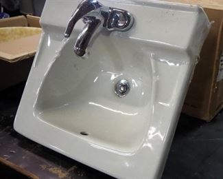 Porcelain 19" X 17" Wall Hung Lavatory Sink, With Faucet