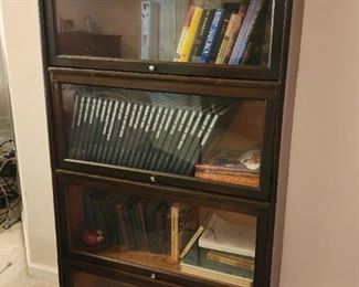 This piece does have issue with the opening and closing the glass fronts.  Needs small repairs 