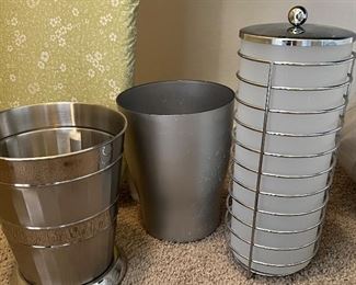 Trashcans, TP Holder