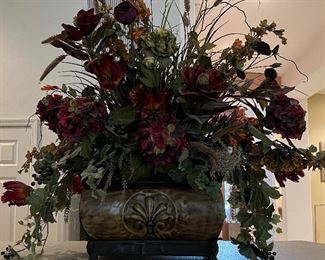 Large Floral finished on all Sides