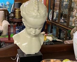 Busto de Nina circa 1978