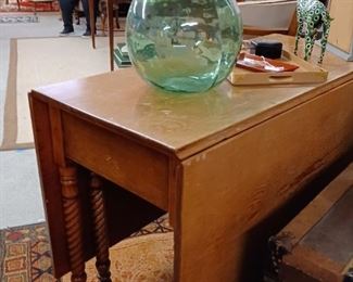 Barley Leg Dropleaf Table