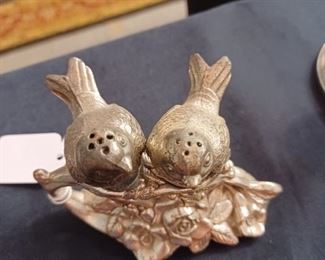 Lovebird Salt and Pepper