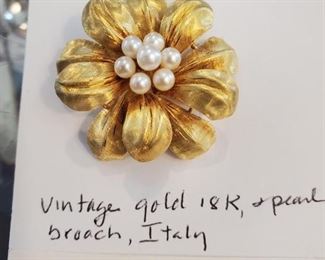 18K Brooch