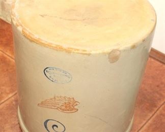 Red Wing Crock, Crocks