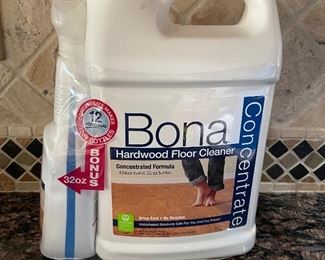 NEW * Bona Hardwood cleaner + 32 oz bonus bottle,  was $16, NOW $13