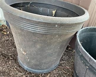 Large planter,  was $20, NOW $10