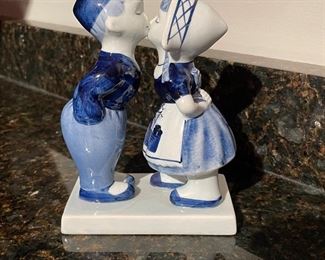 Vintage Porcelain Figurine Delft Holland Porcelain Statuette #634,  3.4" x 4.75",  was $30, NOW $18