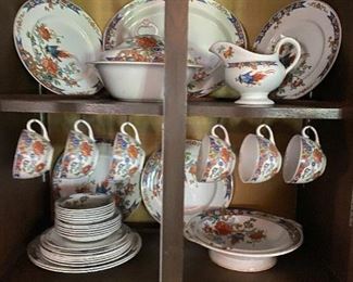 NICE CHINA SET