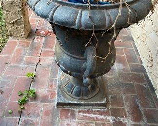 LOTS OLDER FLOWER POTS