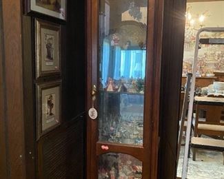 VERY NICE OLDER CUREO CABNIET