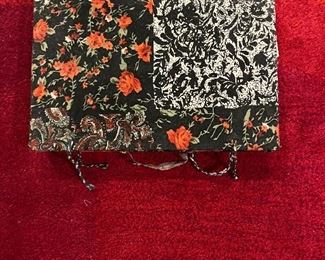 Cloth box holding tile seen in the previous photo.