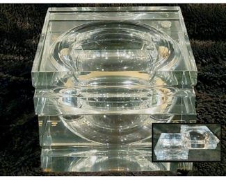Excellent Alessandro Albrizzi Lucite Box with Swivel Lid 