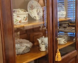 Grange beveled glass front cabinet with four movable shelves