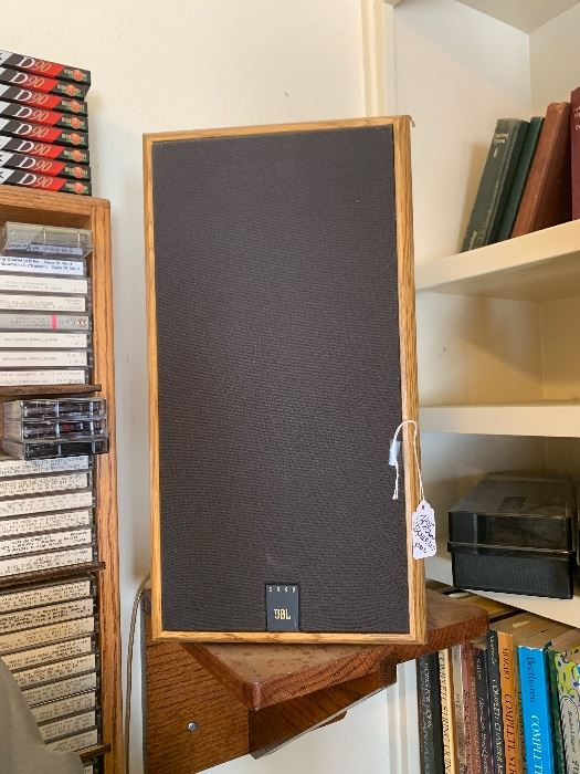 Camarillo CA vintage Altec speakers, 711A receiver, Jazz LPs & CDs, tubes, JBL, Dual