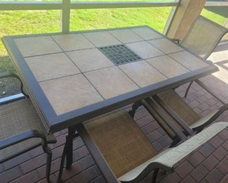 Lanai table and 4 chairs