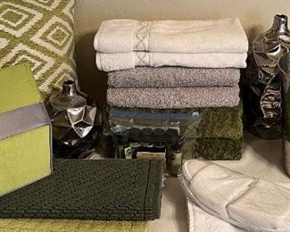 Bathroom Accessories, Pillows, Towels, Mirror, etc. 