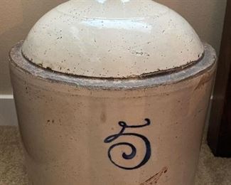 057m Red Wing 5 Gallon Stoneware Jug With Handle