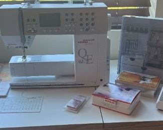 301U Bernina Aurora 440 QE