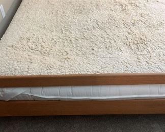 306 Queen Size Mattress And Frame