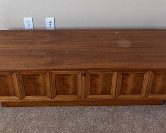 343 Lane Sweetheart Chest MCM