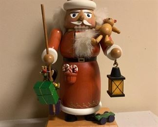 2004G Em Merck Signed Old World Christmas Nutcracker