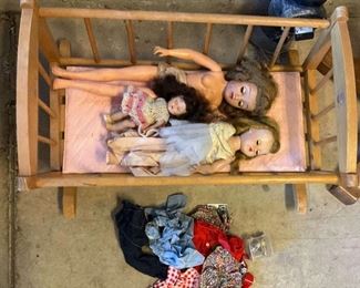 2025g Effenbee Ideal Doll Vintage Cradle And Accessories