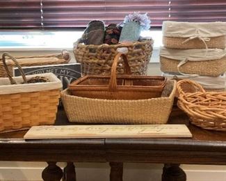 2065M Assortment Of Baskets Household Decor and Table Runners