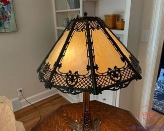 WILKINSON CO Antique Slag Glass Table Lamp