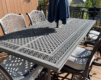 Large Cast Aluminum Outdoor Patio Set with Umbrella