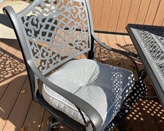 Large Cast Aluminum Outdoor Patio Set with Umbrella