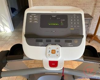 Precor USA 9.31 Treadmill