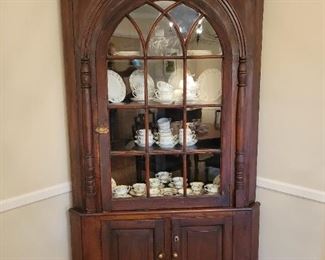19th century Federal Style Corner Cupboard/Cabinet .