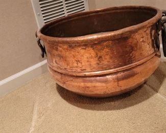 Copper pot/planter.