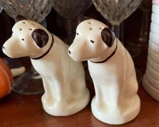 RCA Dog Salt and Pepper "His Master's Voice"