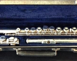 BAND FLUTE WITH THE CASE