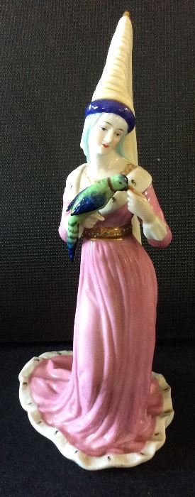 RARE ANTIQUE DRESSEL & KISTER MIDIEVAL LADY WITH PARROT FIGURINE, CREATED 1900-1915,