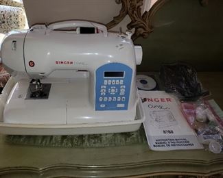 Singer Sewing Machine model 8780