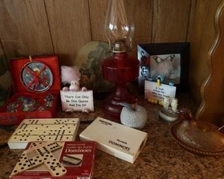 Home Decor - Hurricane Oil Lamp - Dominos