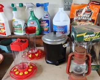 Cleaning Supplies - Hummingbird Feeders