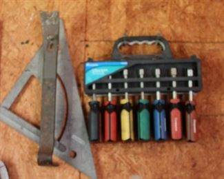 Screwdrivers - Rulers