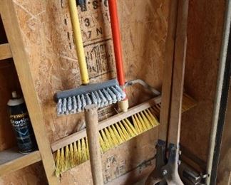 Brooms - Post Hole Digger