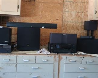 Pioneer 5.1 AV Receiver w/surround sound