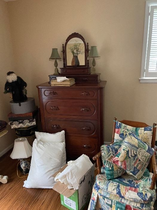 50 OFF SUNDAY!!! WEST MEADE ESTATE SALE starts on 9/17/2022