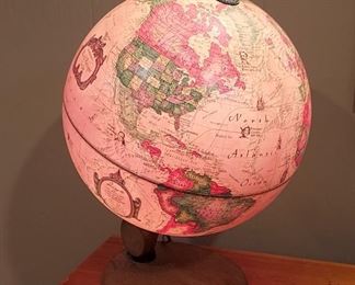 Vintage Readers Digest lighted globe