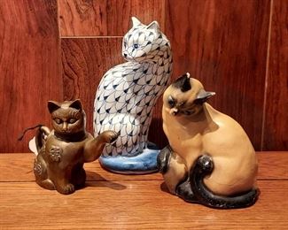 Vintage cat figurines