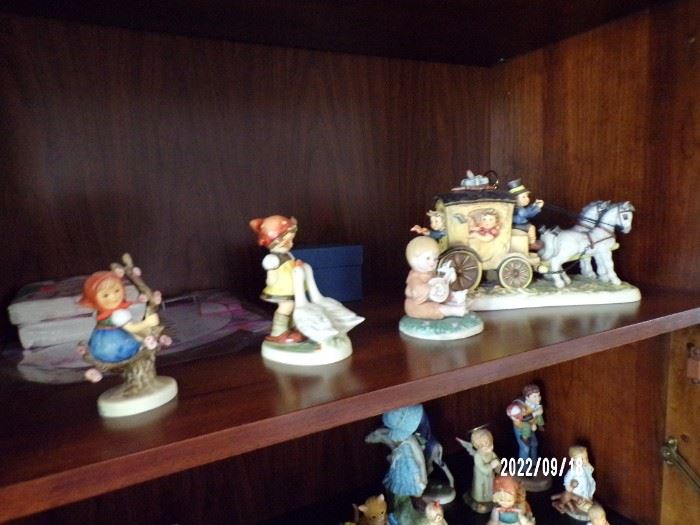 Teapots & Treasures Sale in Hot Springs Village, AR starts on 9/30/2022